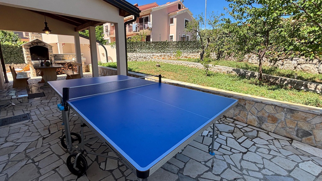Photo of Outdoor in Cres