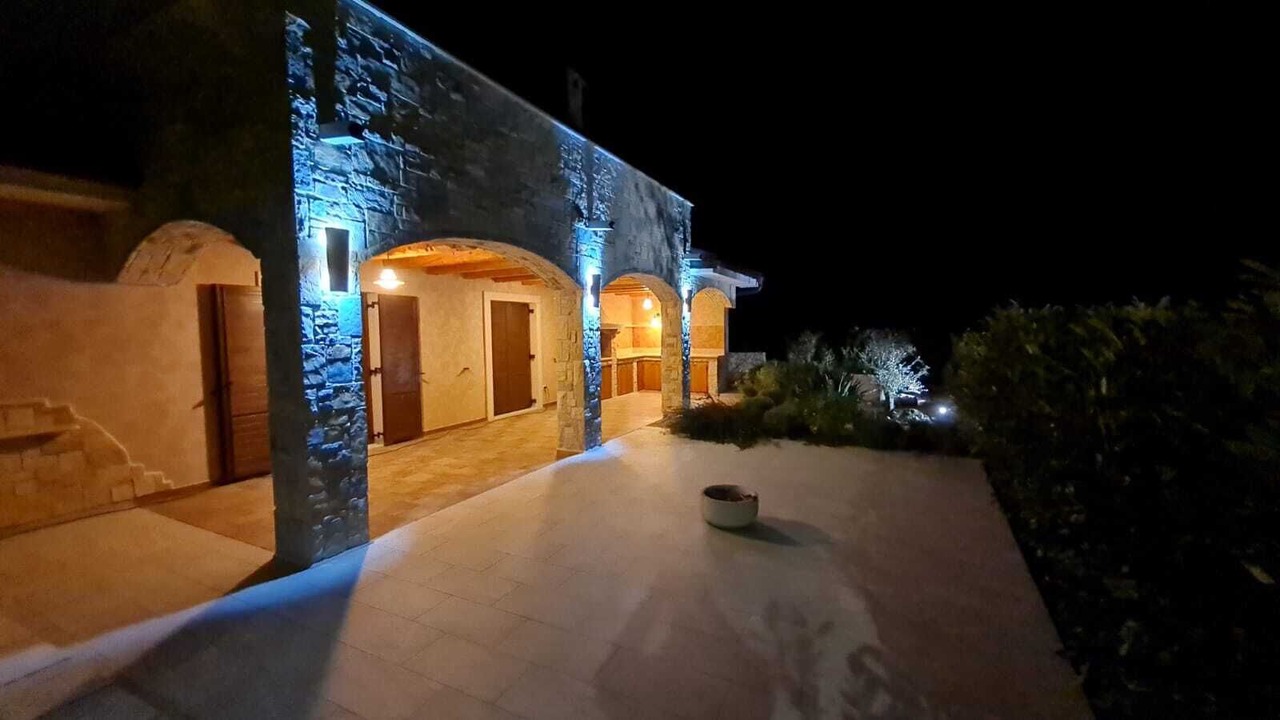Photo of Outdoor in Linardici