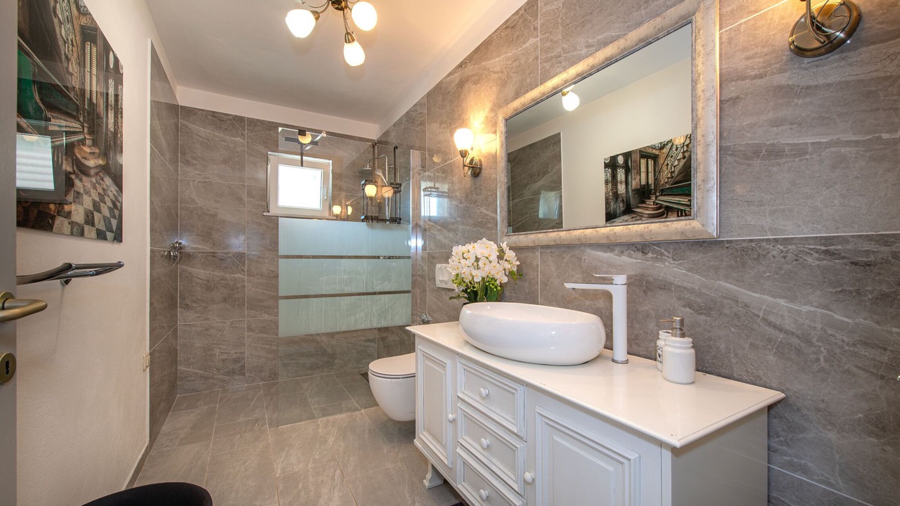 Photo of Bathroom in Oklaj