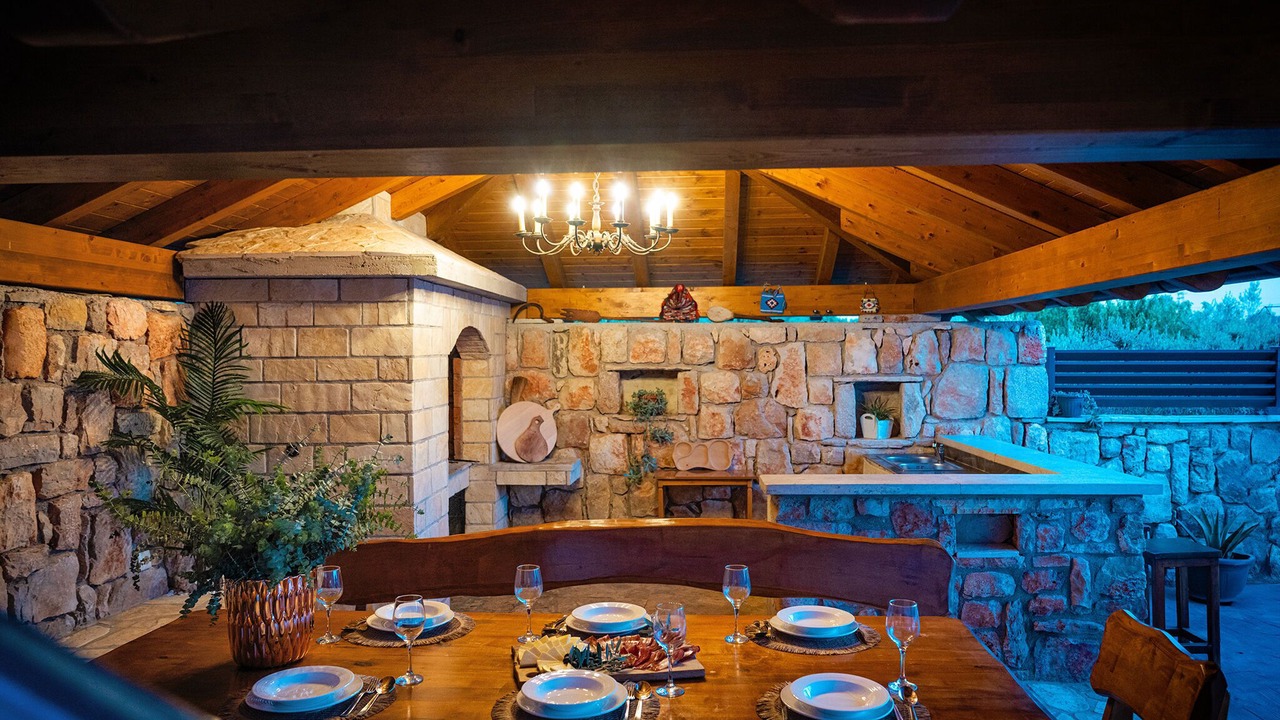 Photo of Outdoor in Oklaj