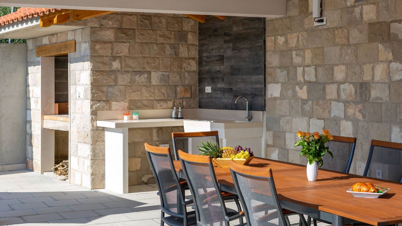 Photo of Outdoor in Kastel Sucurac