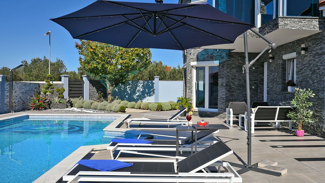 Photo of Outdoor in Valbandon