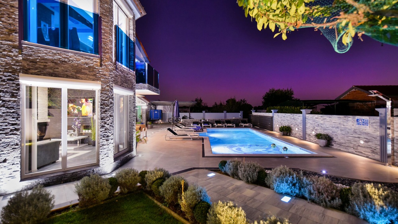 Photo of Outdoor in Valbandon