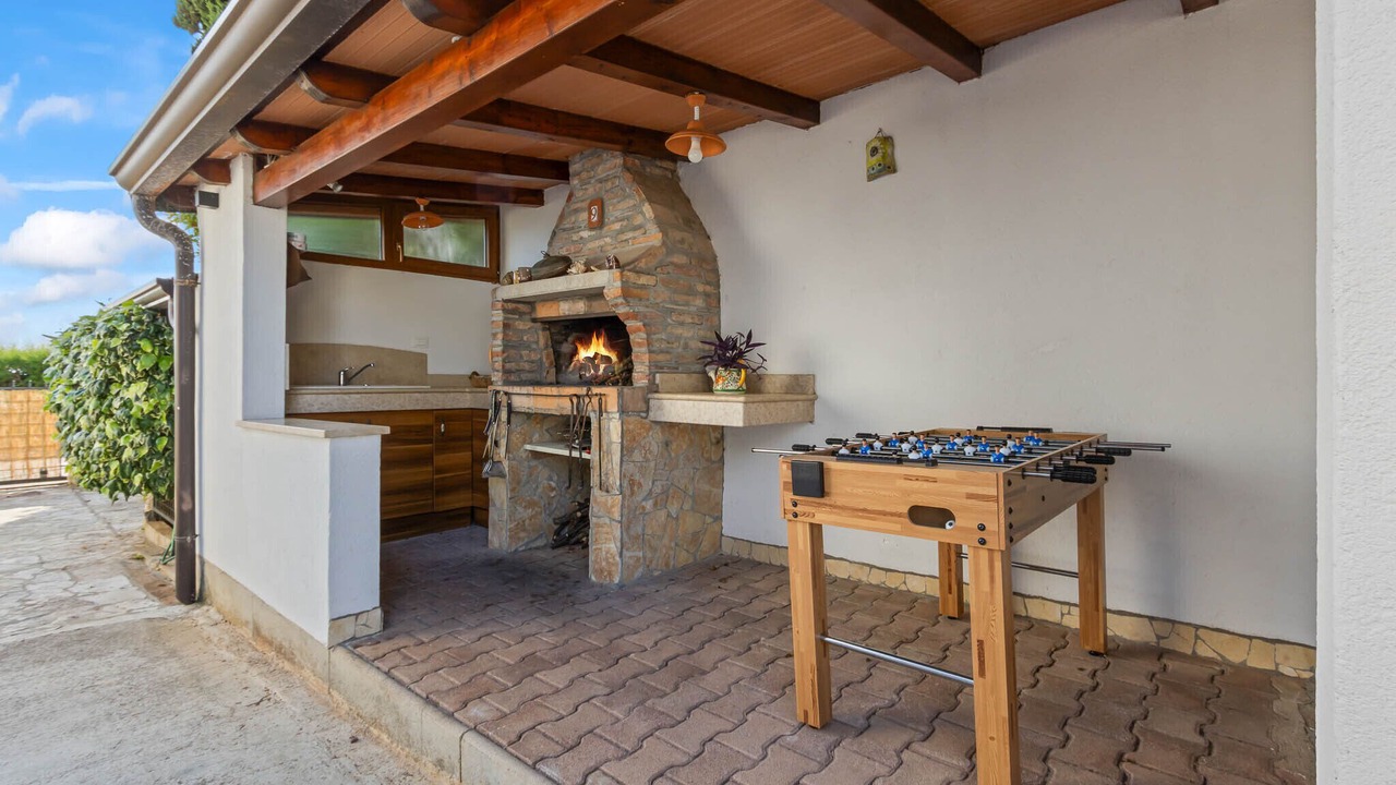 Photo of Patio Balcony in Mali Maj