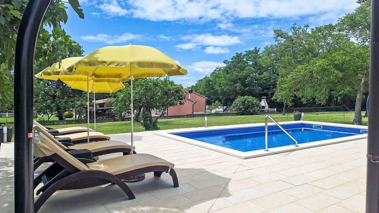 Photo of Outdoor in Vinez