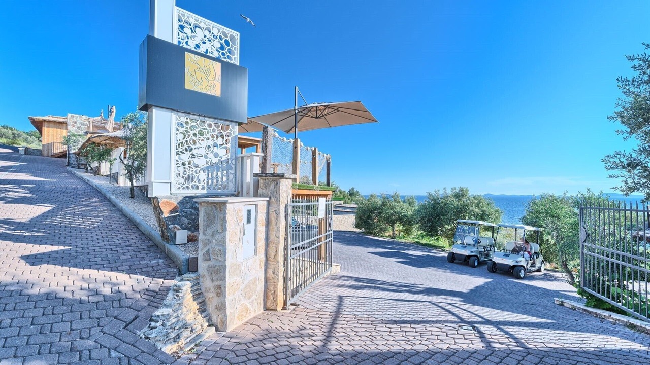 Photo of Outdoor in Jezera