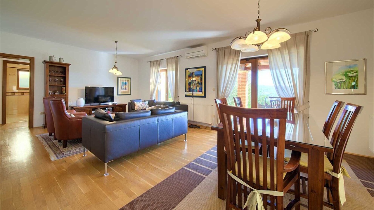 Photo of Livingroom in Dobrinj