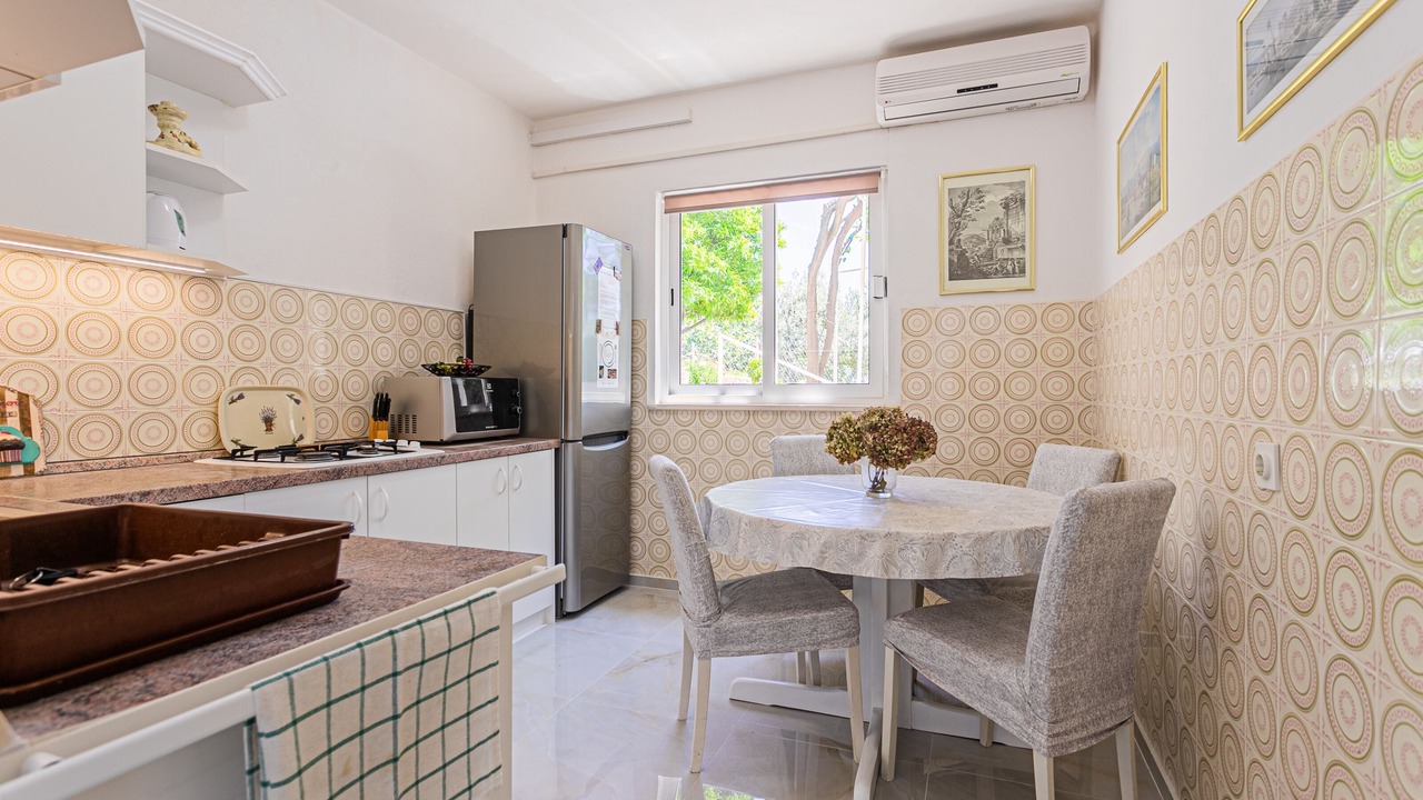 Photo of Livingroom in Zivogosce