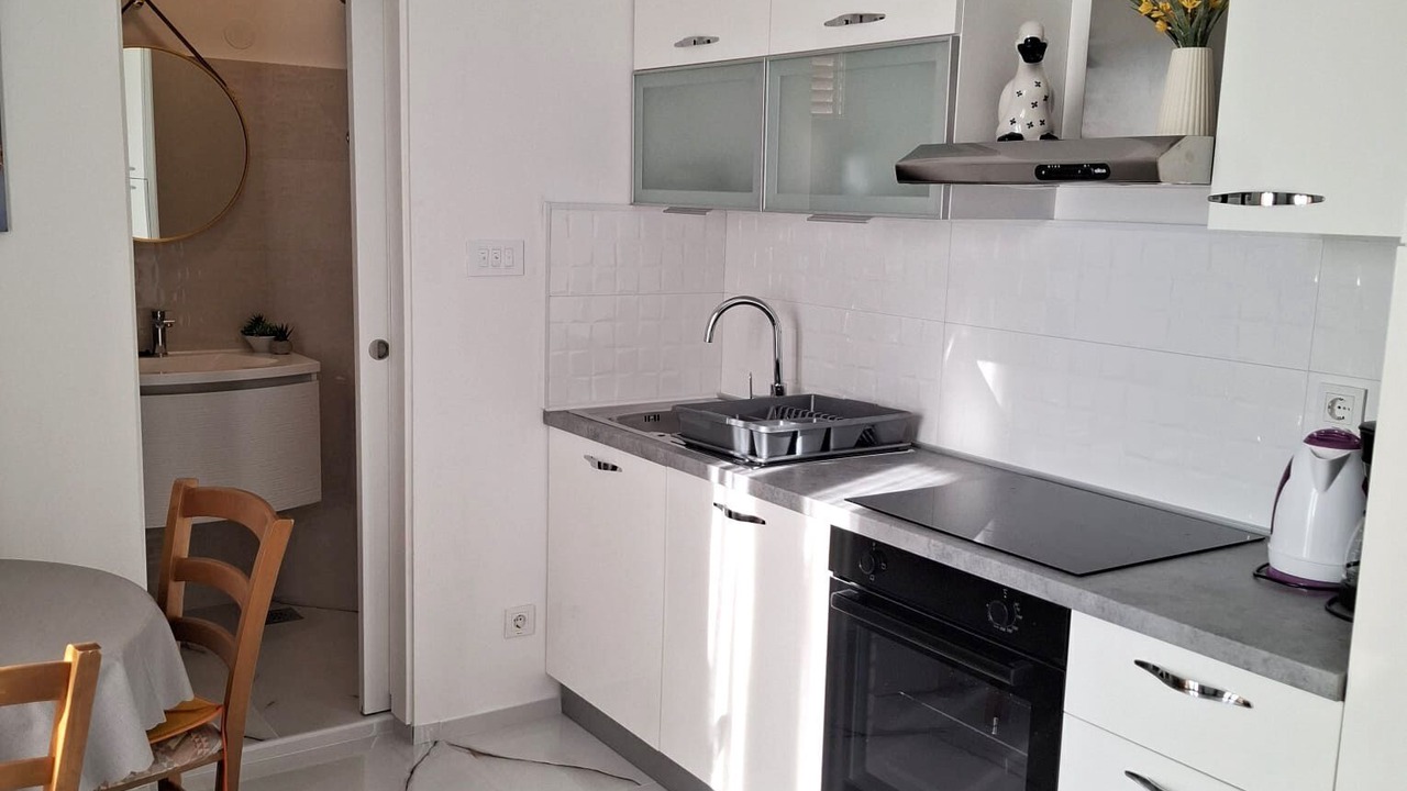 Photo of Kitchen in Povljana