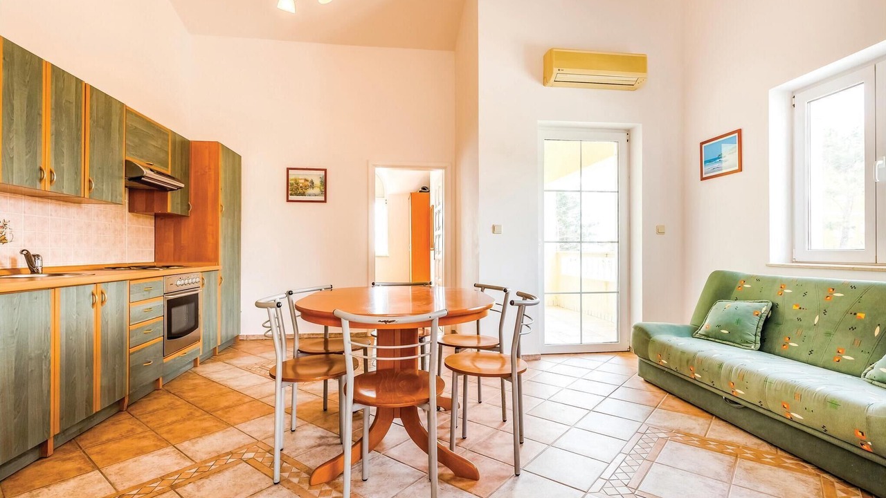 Photo of Bedroom in Banjol