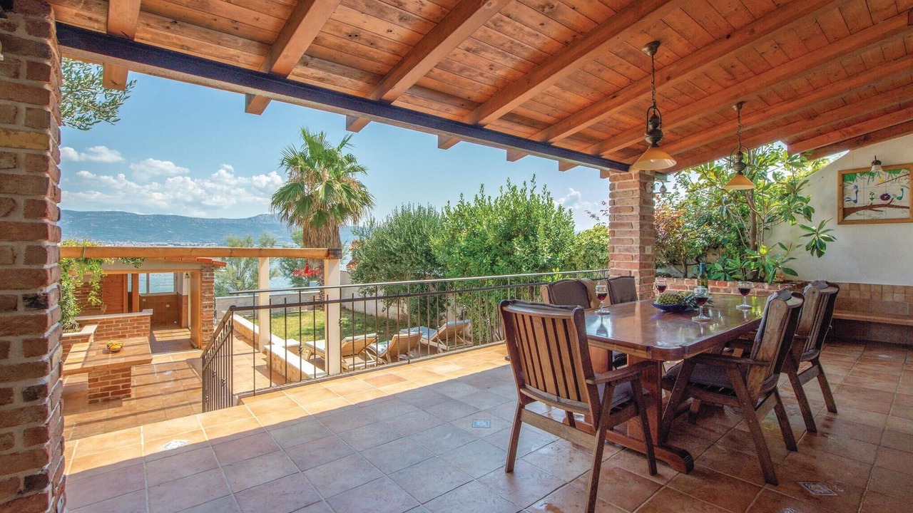 Photo of Patio Balcony in Slatine