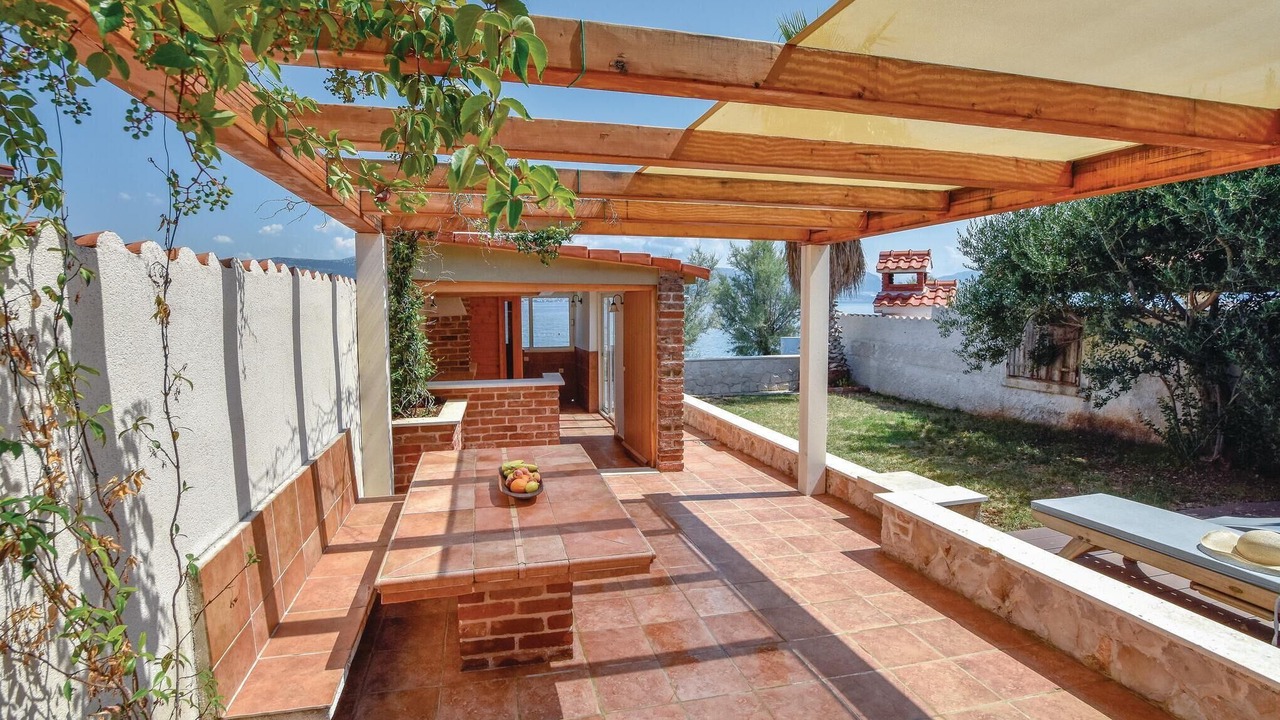 Photo of Outdoor in Slatine