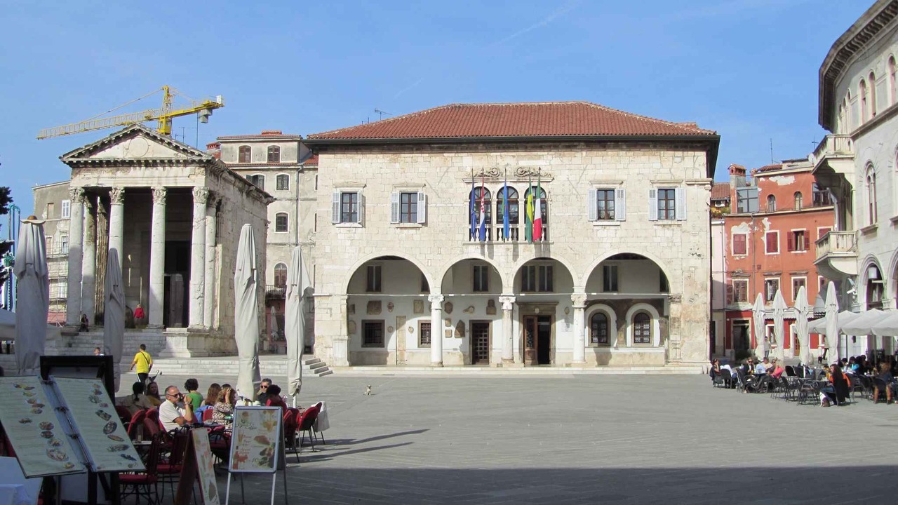 Photo of Others in Pula
