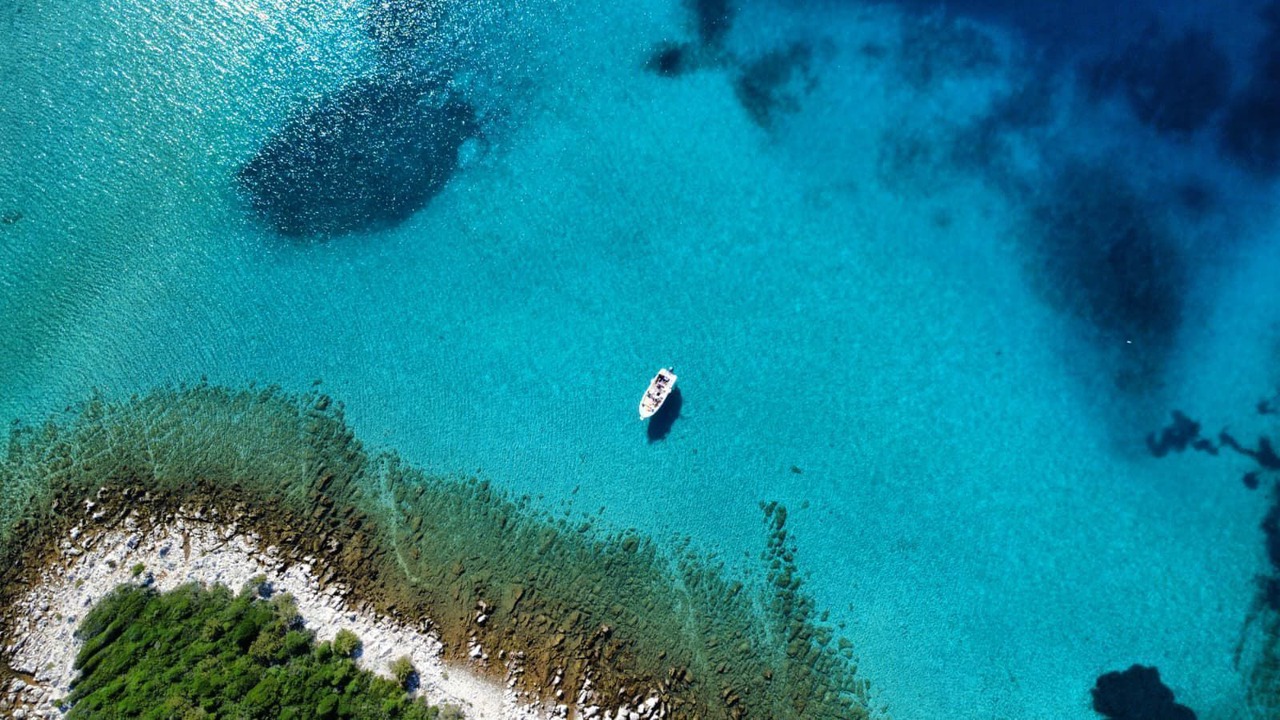 Photo of Outdoor in Cove Murtar