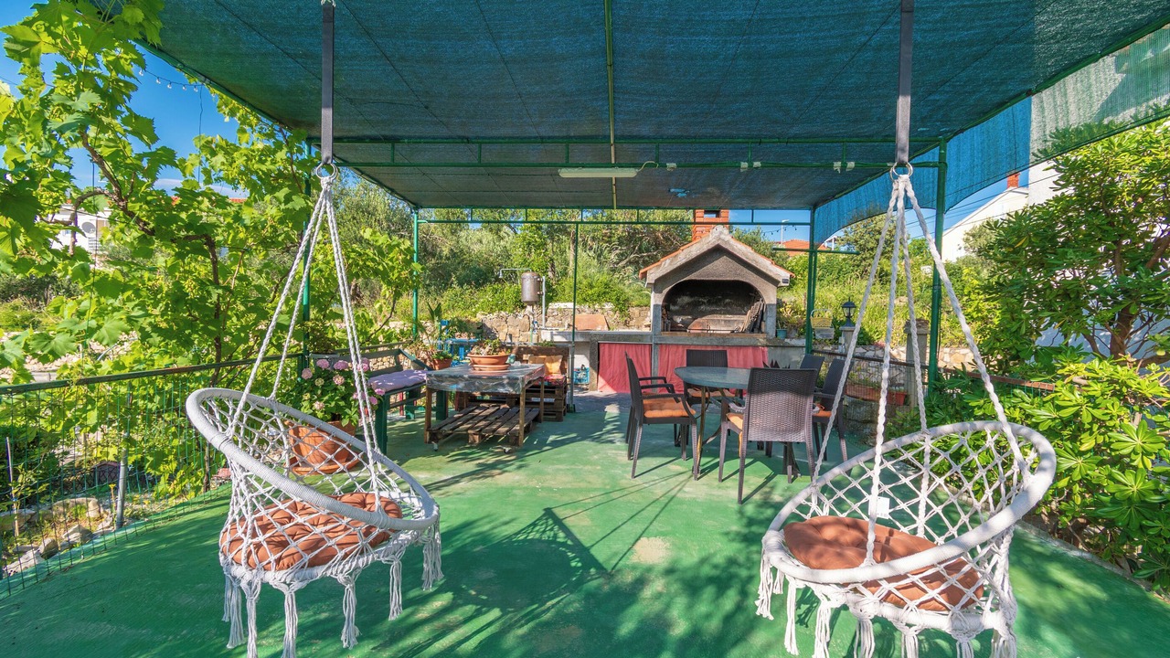 Photo of Outdoor in Banjol