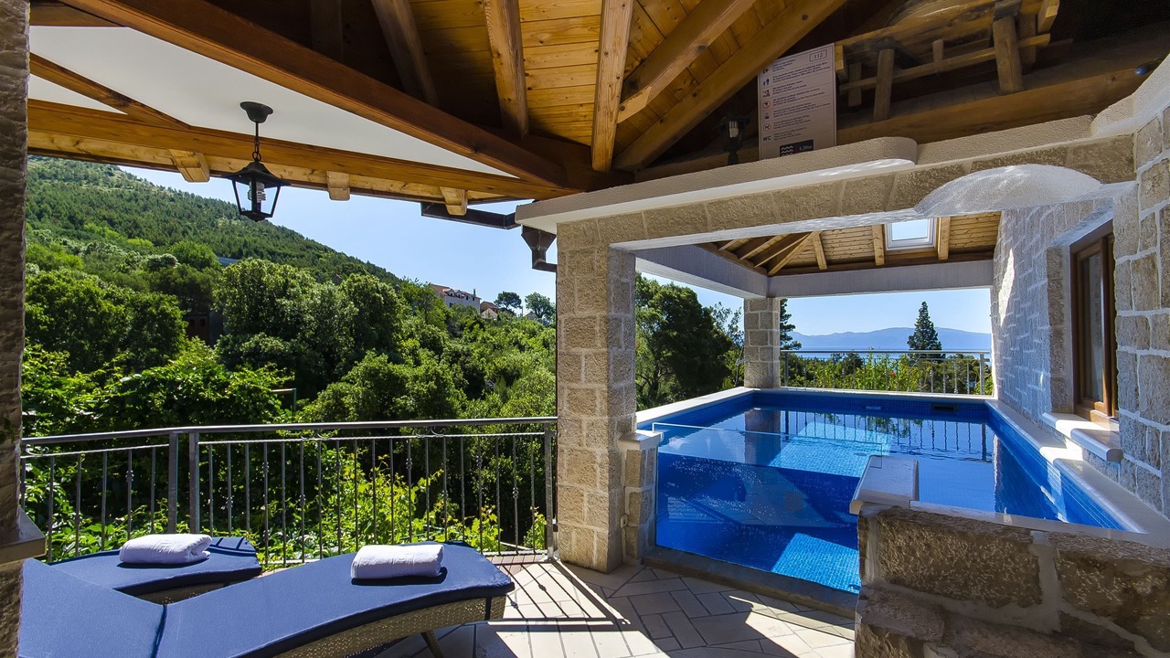 Photo of Outdoor in Blato