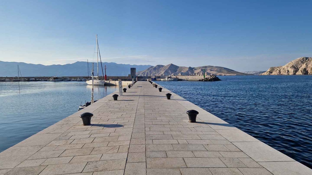 Photo of Others in Baska