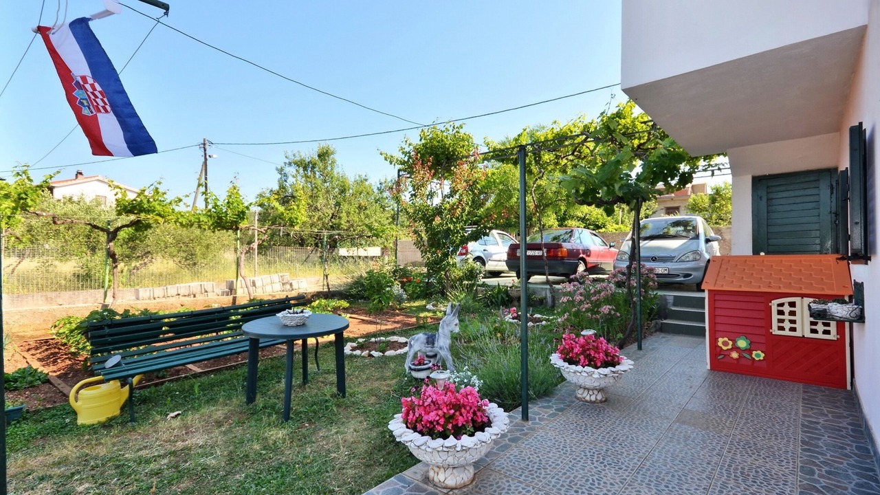 Photo of Outdoor in Slatine