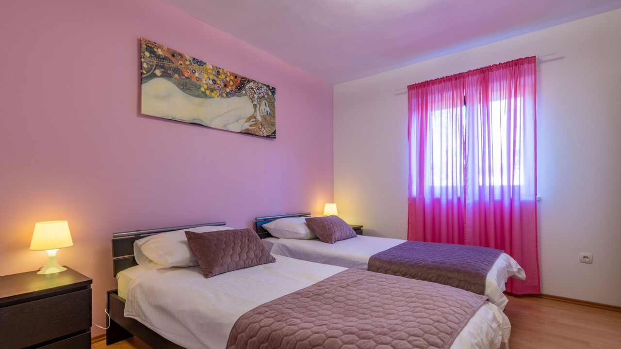 Photo of Bedroom in Santalezi