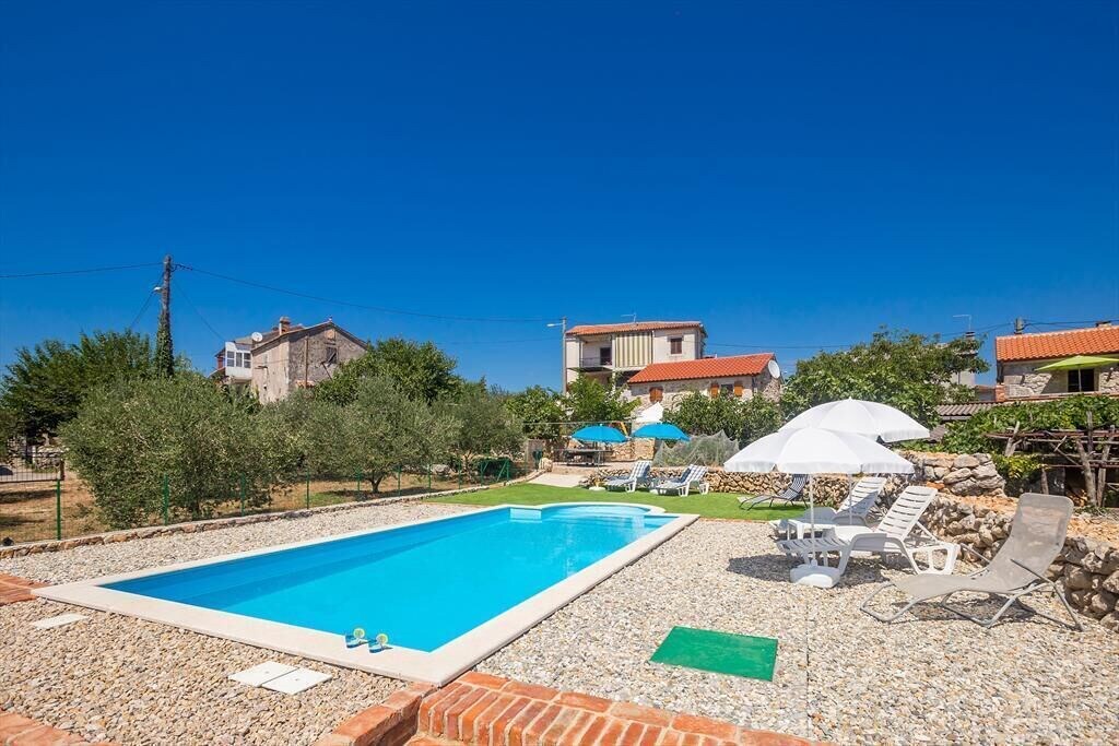 Photo of Outdoor in Brzac