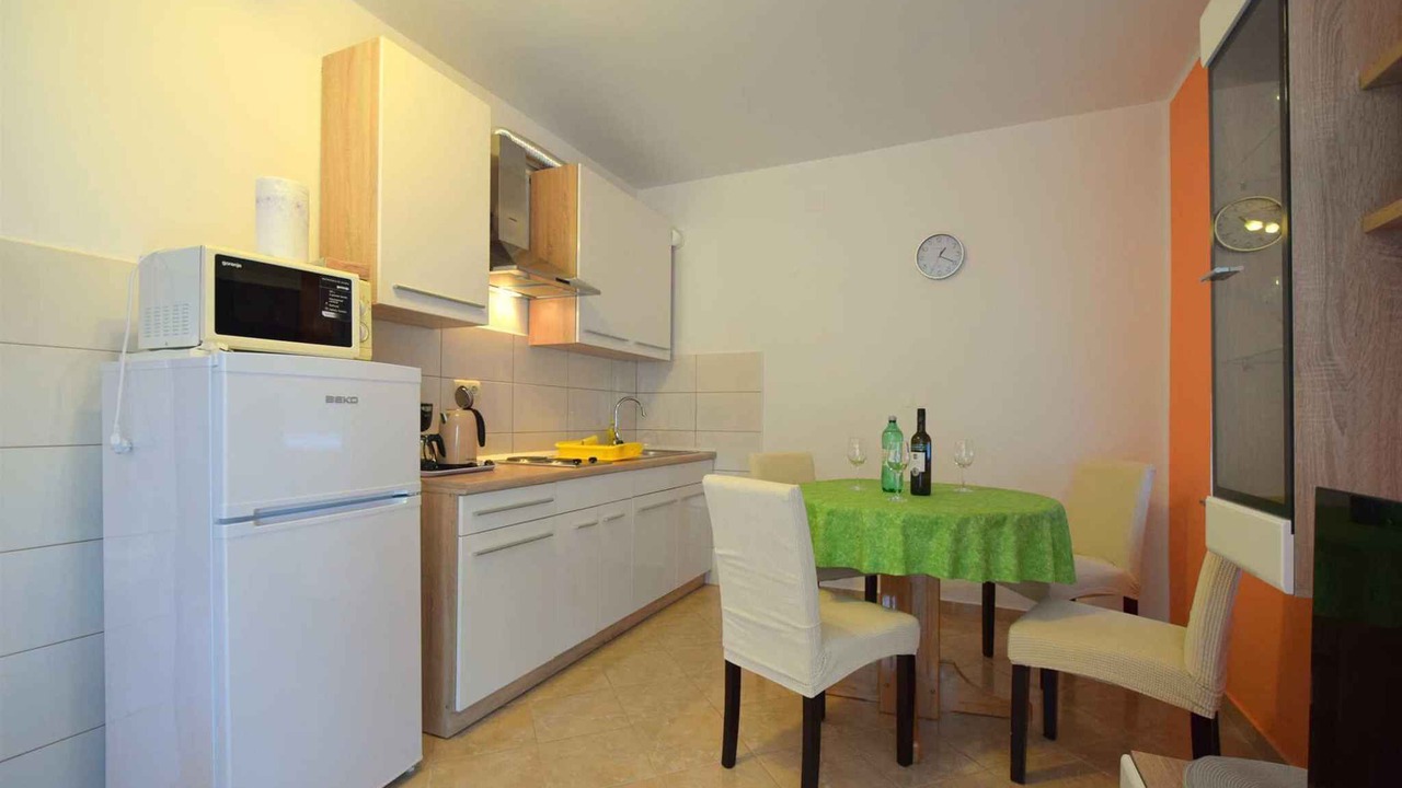 Photo of Kitchen in Gabonjin
