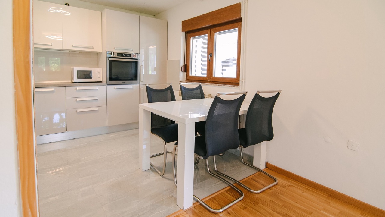 Photo of Livingroom in Catrnja