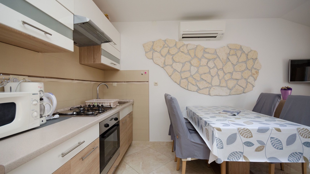 Photo of Kitchen in Lopar