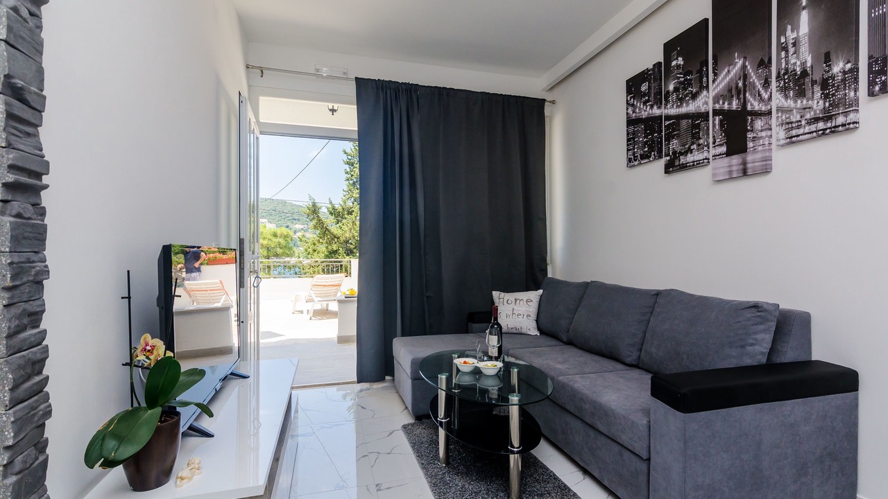 Photo of Livingroom in Molunat