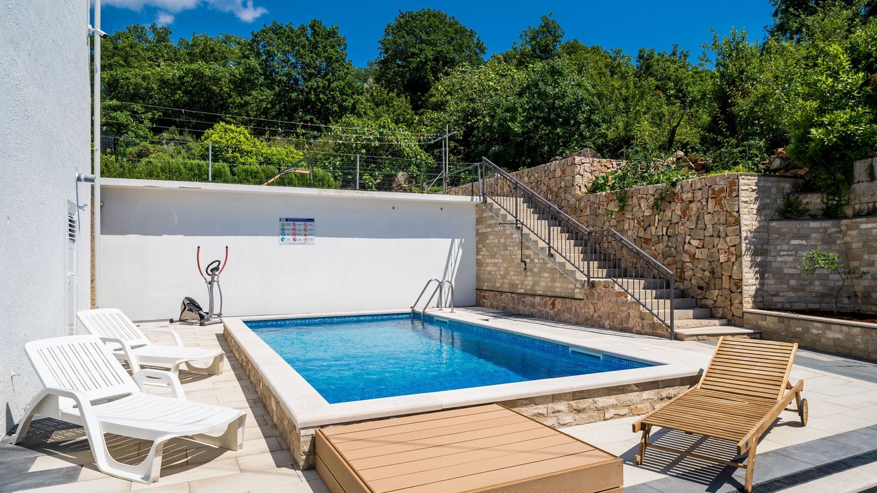 Photo of Outdoor in Molunat