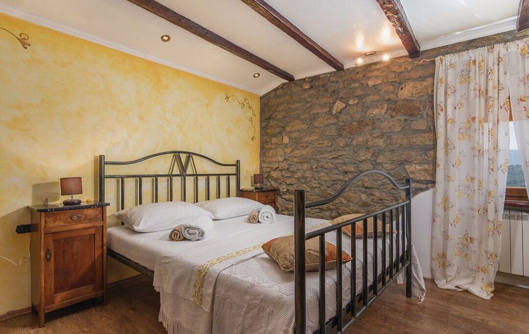 Photo of Bedroom in Pican