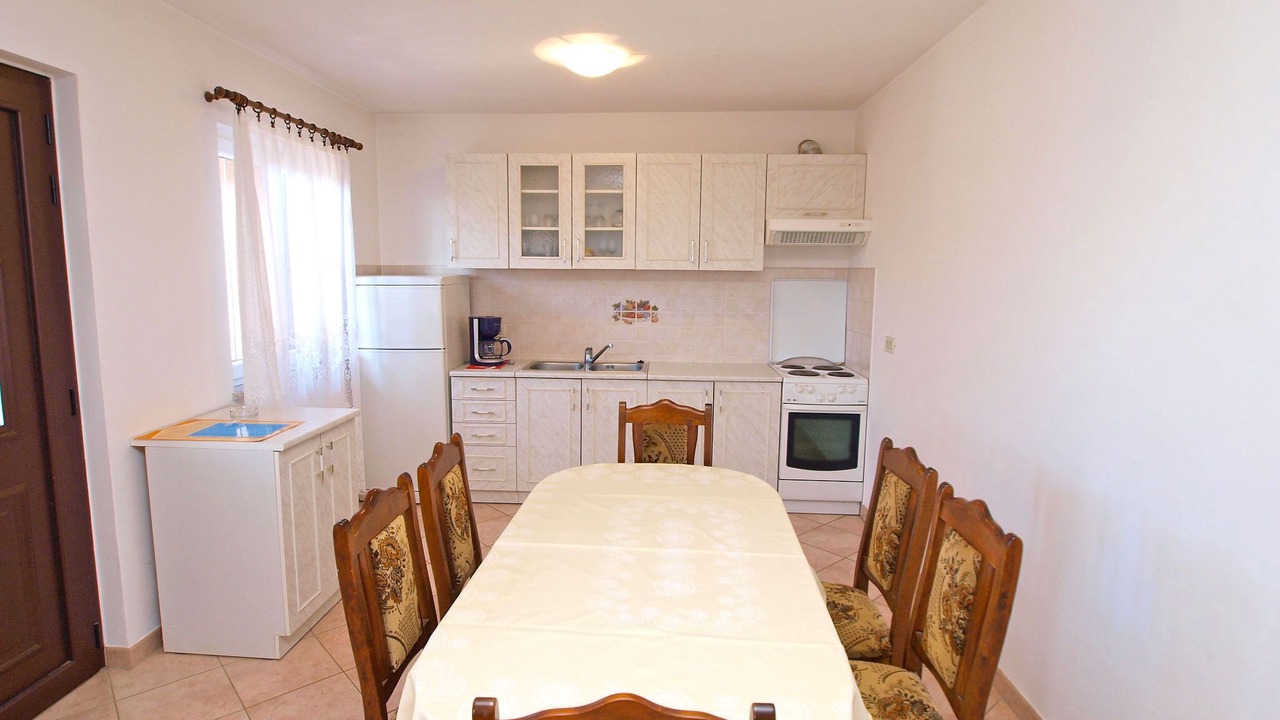 Photo of Bedroom in Flengi