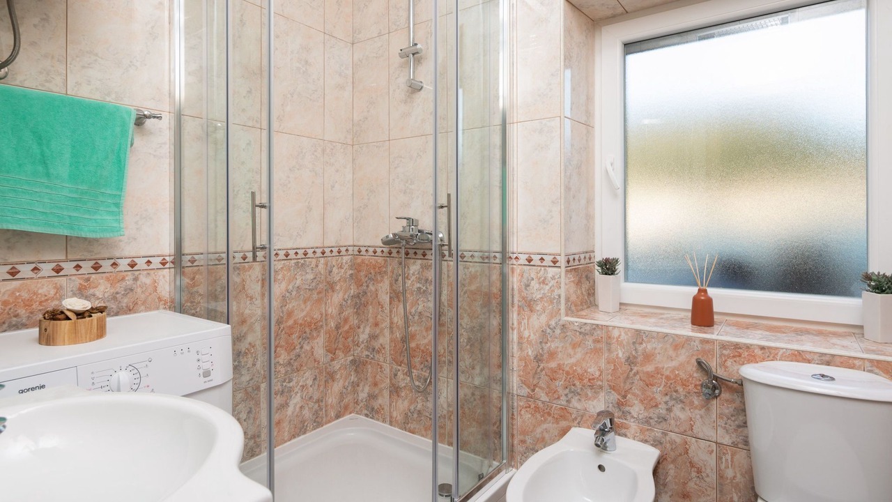 Photo of Bathroom in Blace