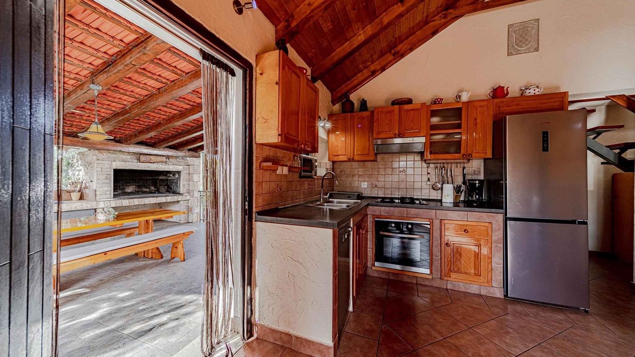 Photo of Kitchen in Potirna