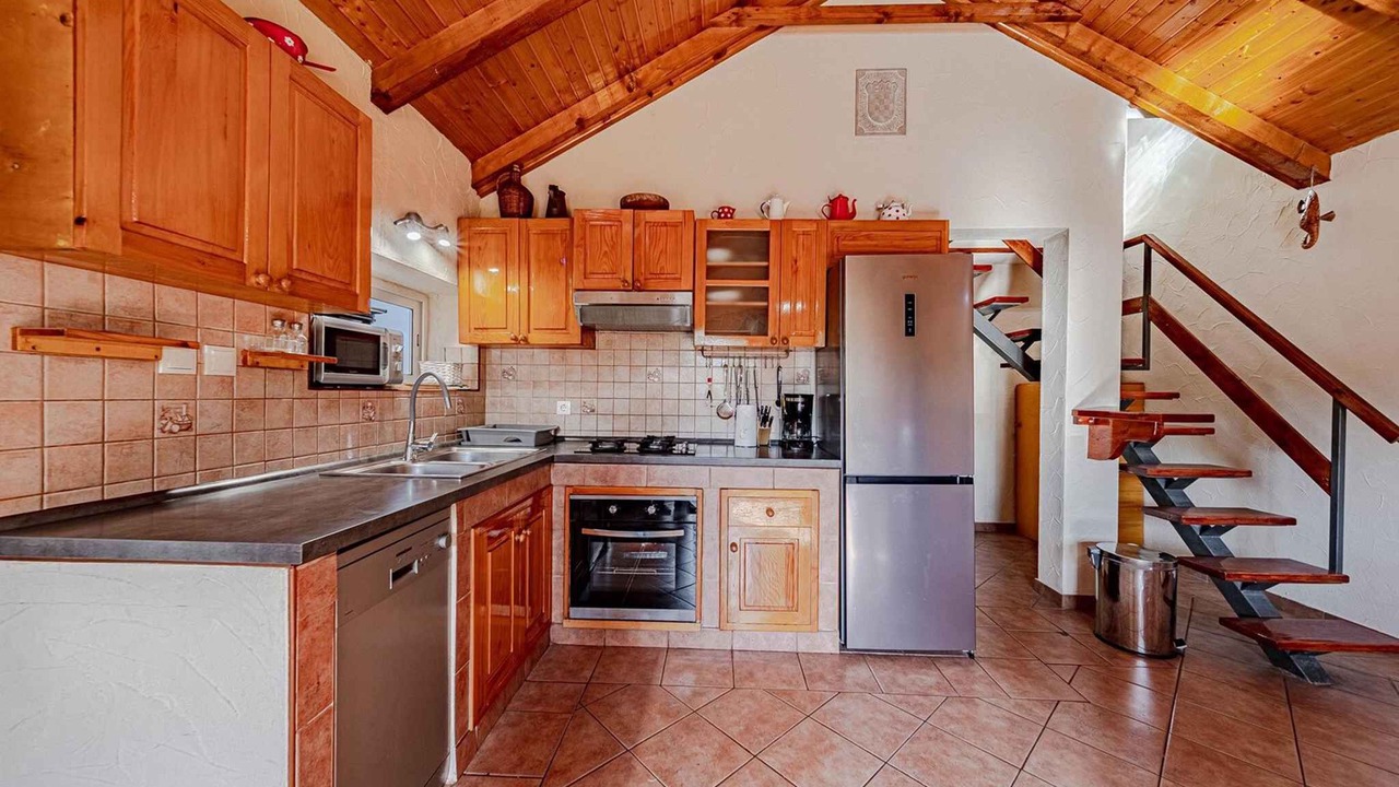 Photo of Kitchen in Potirna
