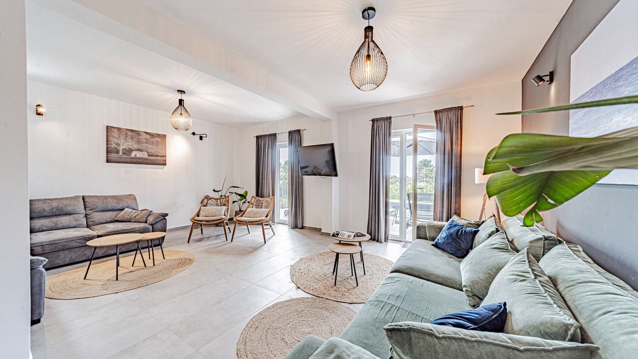 Photo of Livingroom in Molunat