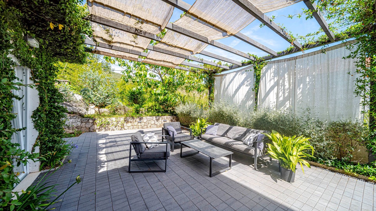 Photo of Patio Balcony in Molunat