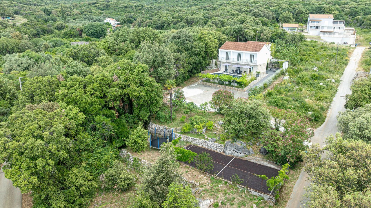 Photo of Outdoor in Molunat