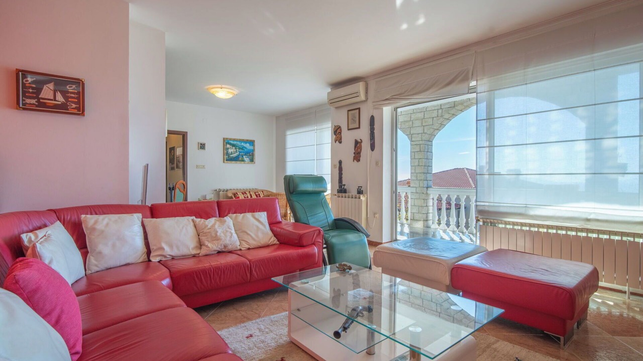 Photo of Bedroom in Sarsoni