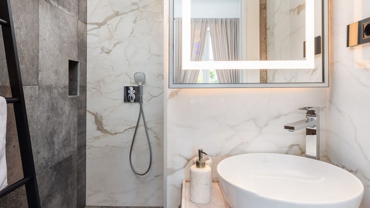 Photo of Bathroom in Slatine