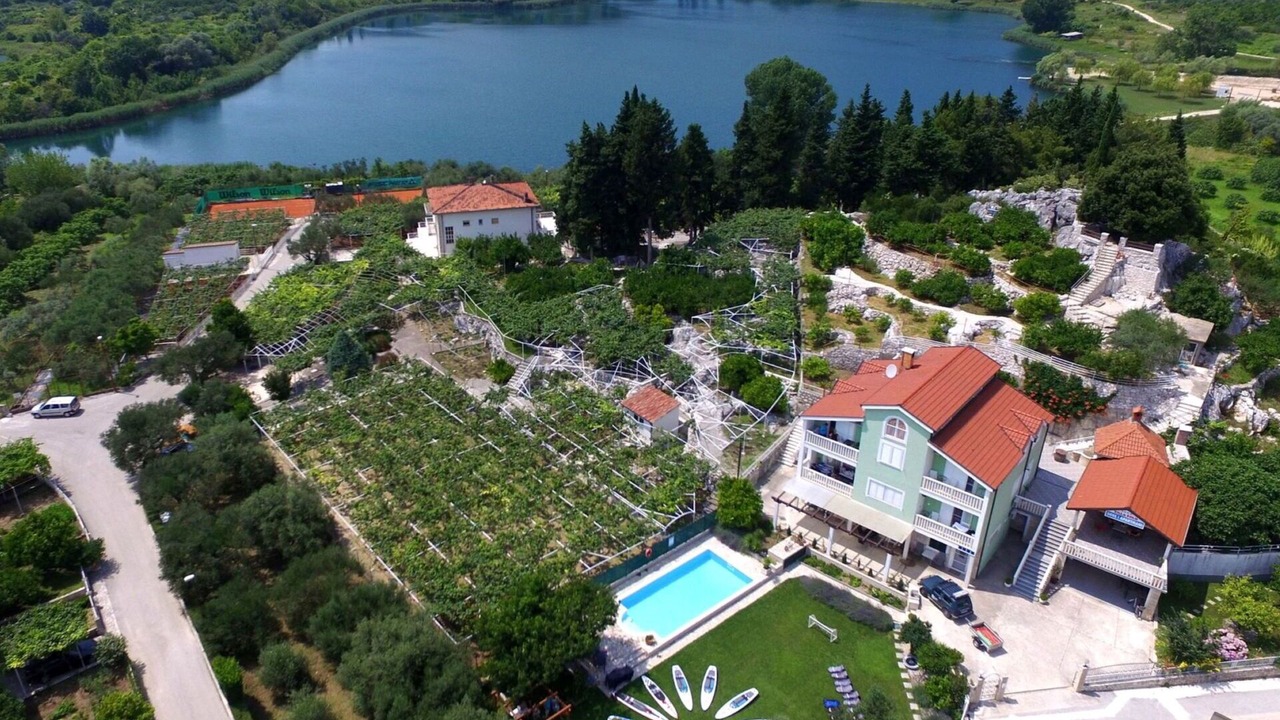 Photo of Outdoor in Peracko Blato