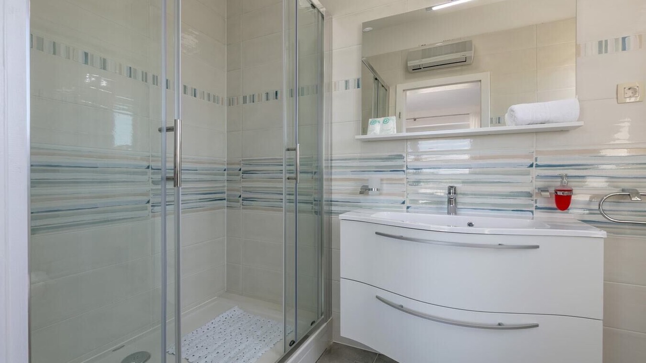 Photo of Bathroom in Cove Osibova (Milna)