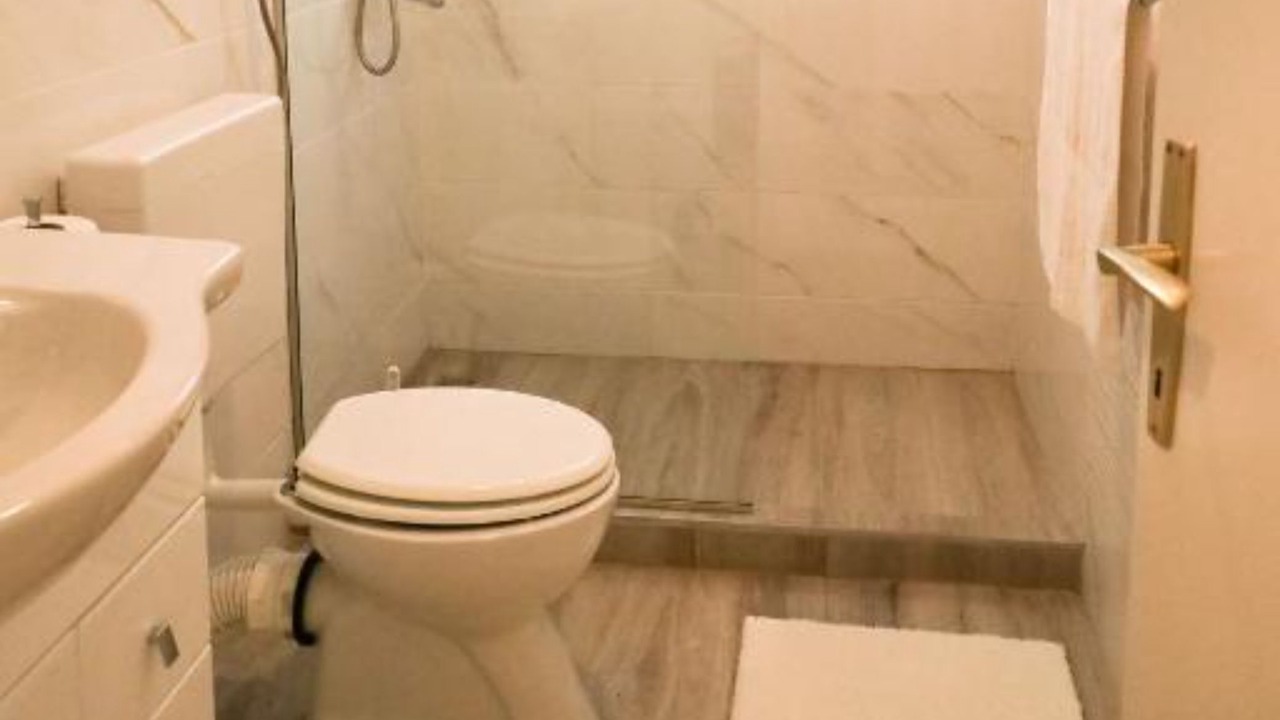 Photo of Bathroom in Kali