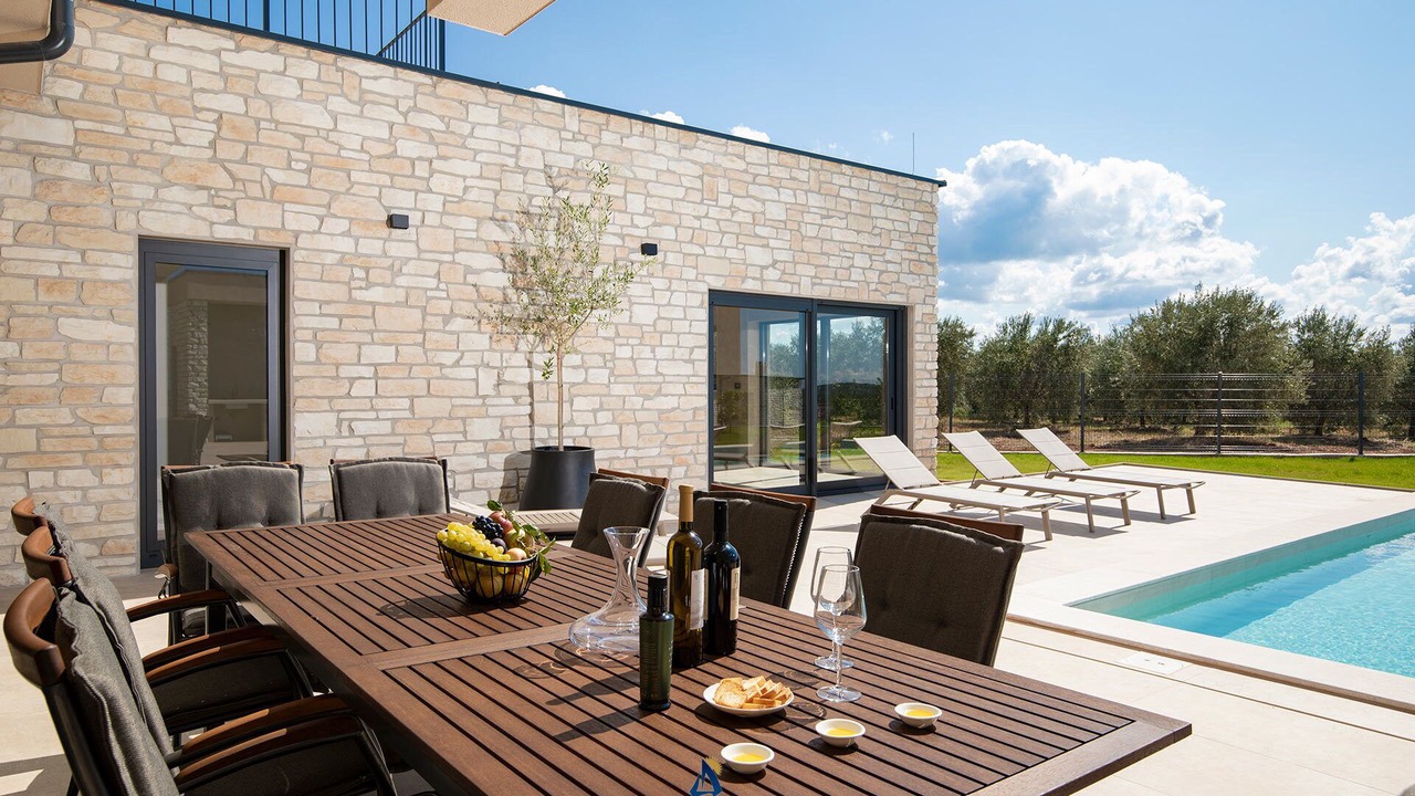 Photo of Outdoor in Bale