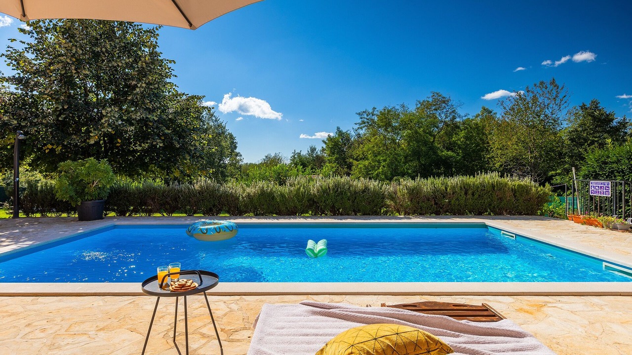 Photo of Outdoor in Heraki