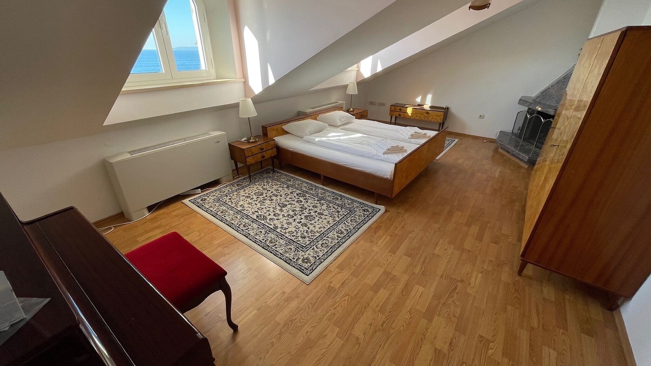 Photo of Bedroom in Okrug Gornji