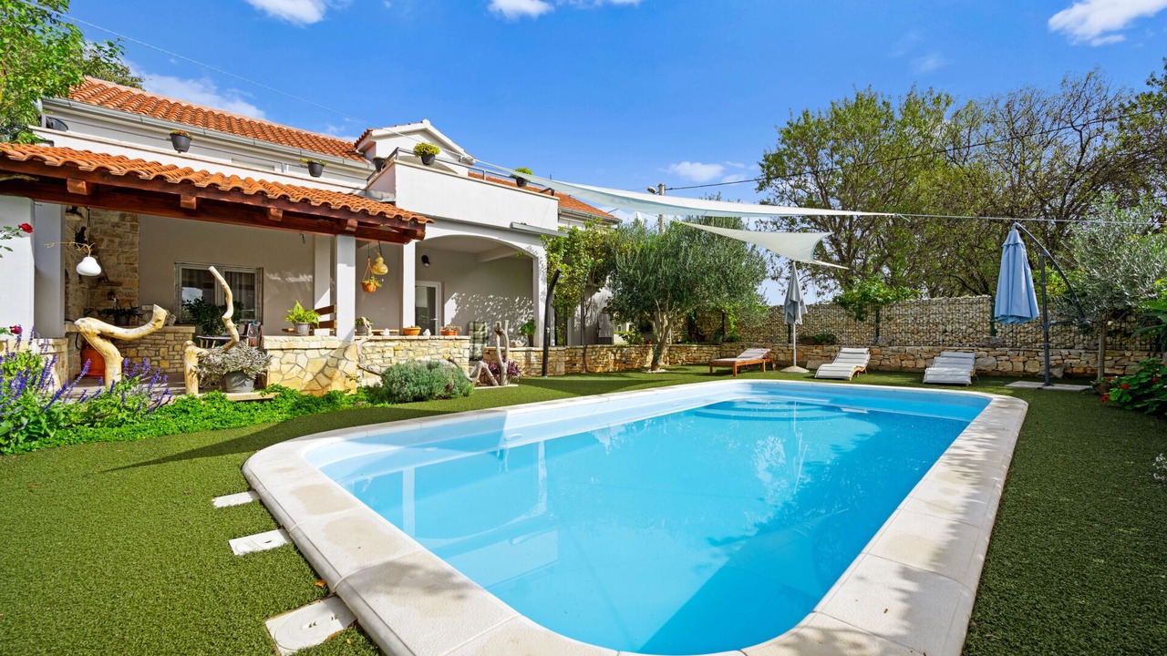 Photo of Outdoor in Promina