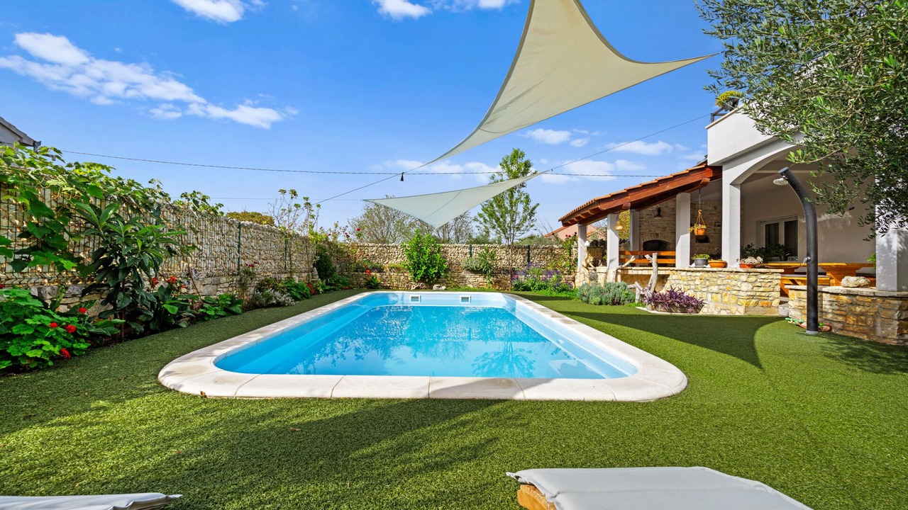 Photo of Outdoor in Promina