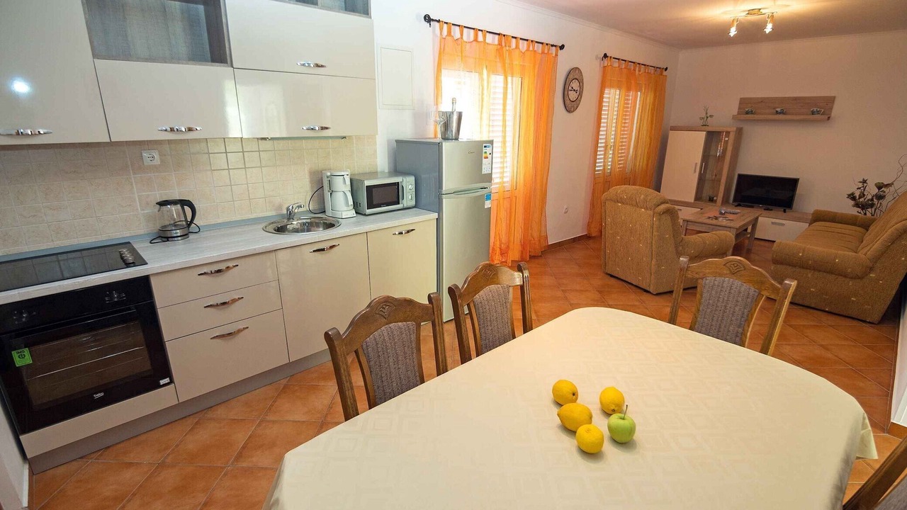 Photo of Livingroom in Rab Town