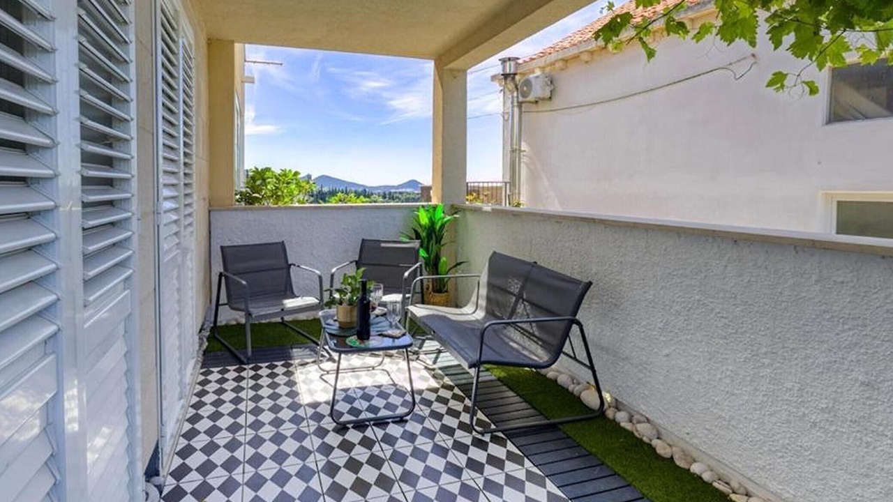 Photo of Patio Balcony in Orasac
