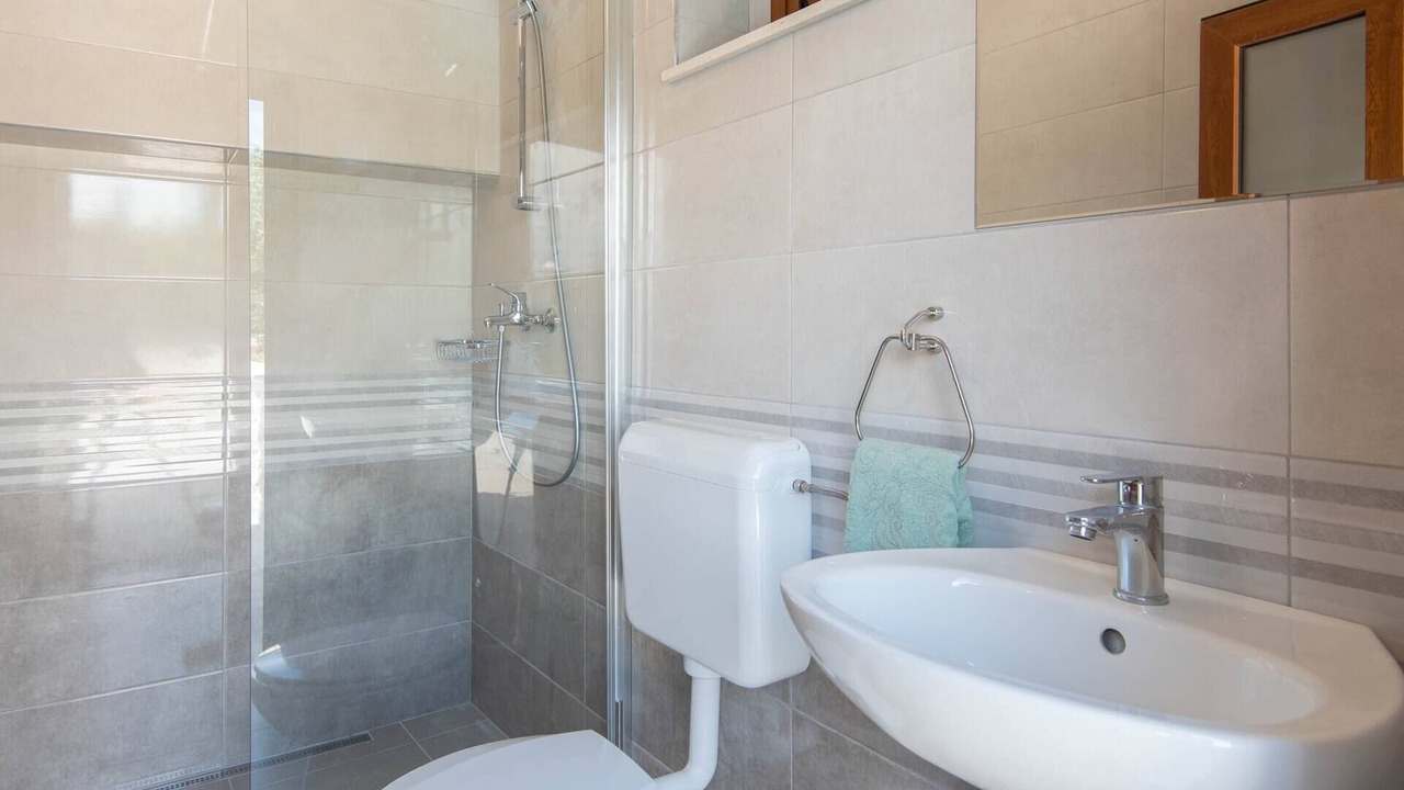 Photo of Bathroom in Loviste